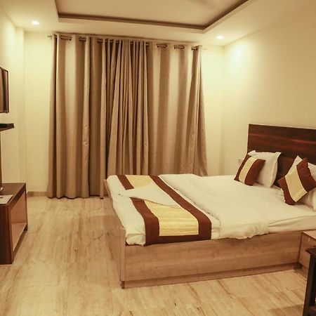 Basoya Farm 2Bhk Villla With Pool - 10 Min Away From Chattarpur 法里达巴德 外观 照片