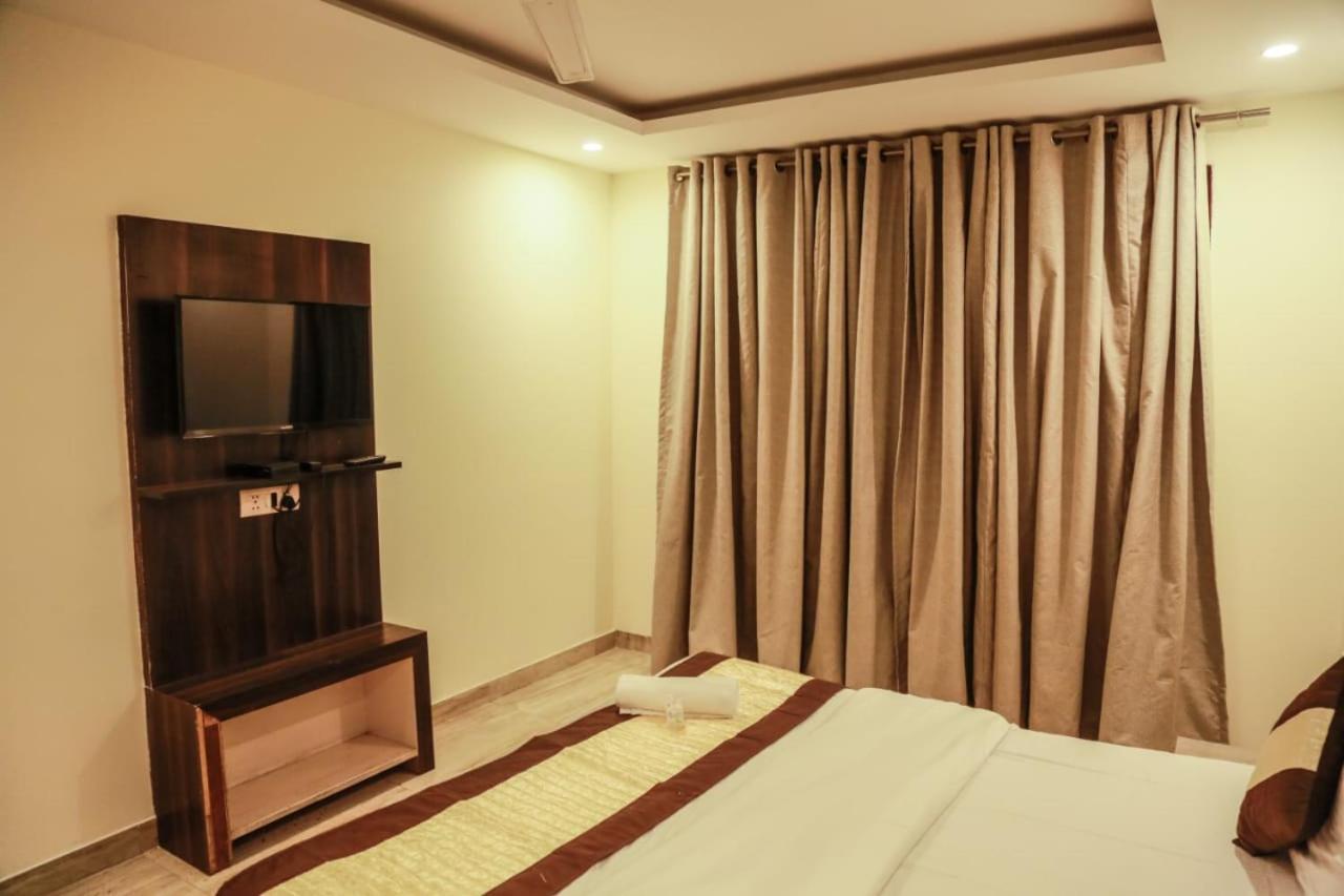 Basoya Farm 2Bhk Villla With Pool - 10 Min Away From Chattarpur 法里达巴德 外观 照片